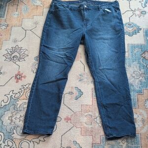 Old Navy Women's Straight Leg Jeans in Blue
